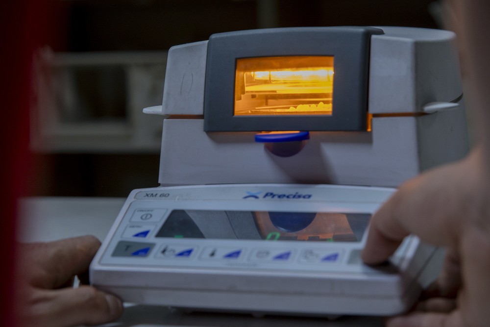 Humidity Analyse Device - Teknika Industrial